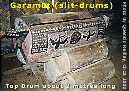 Garamut - slit drums - photo by Quentin Reilly circa 2000 - Manus Island